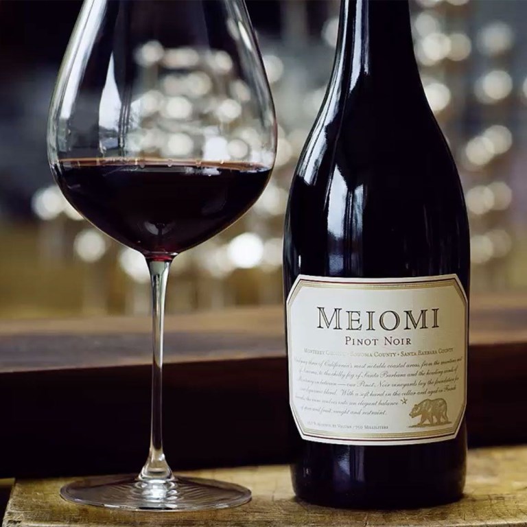 Meiomi Pinot Noir wine